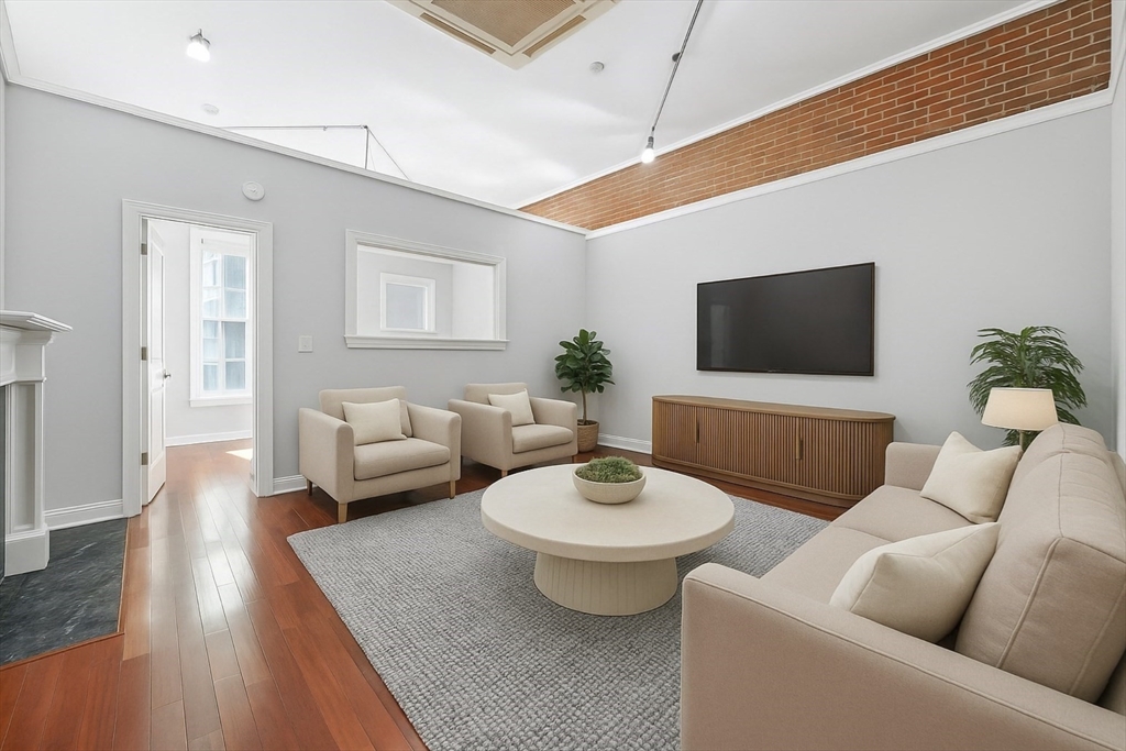 169 Beacon, Back Bay