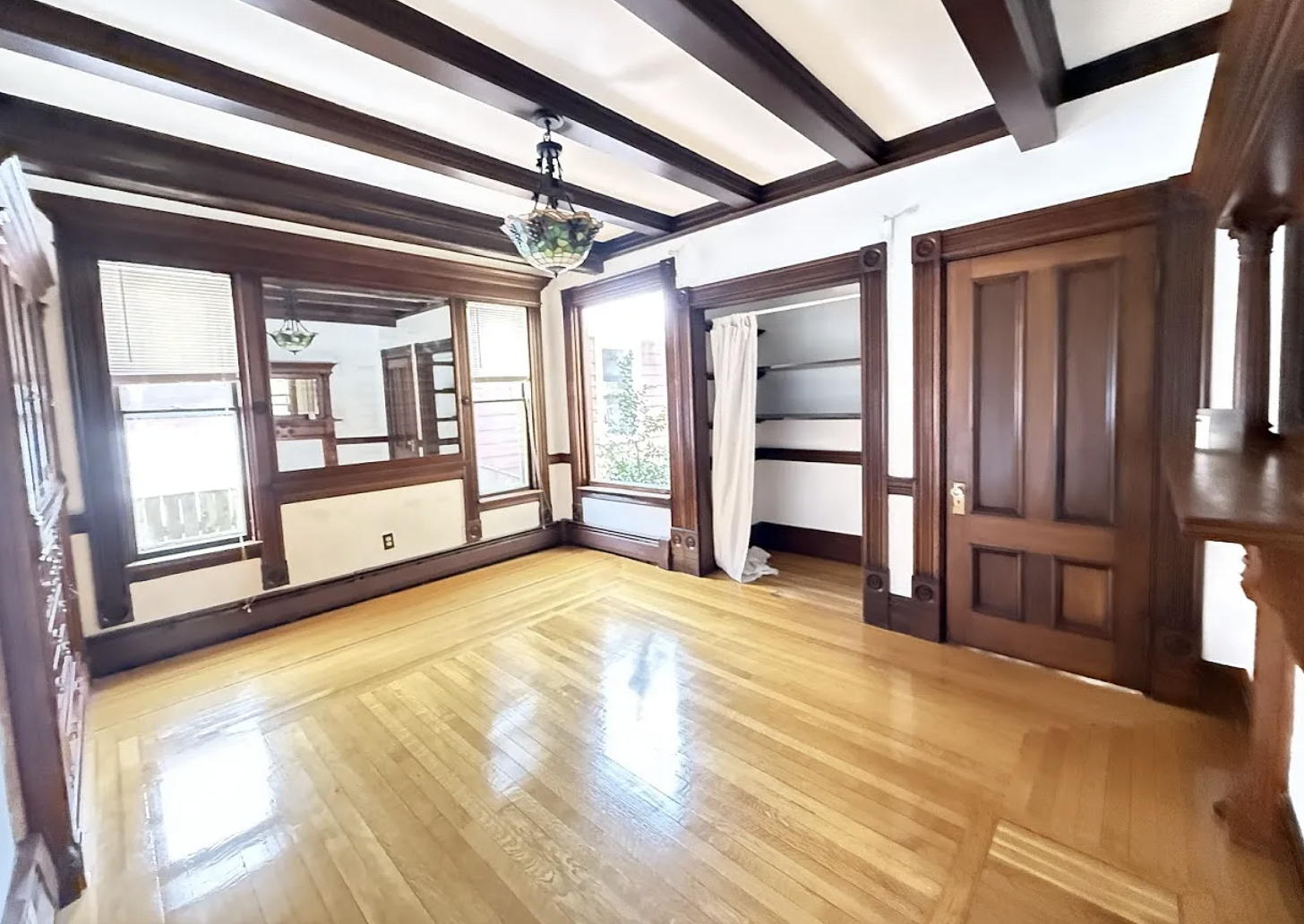 67 Brooks Ave, Newtonville