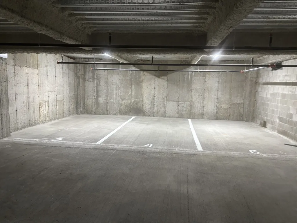 1391 Main St, Walpole