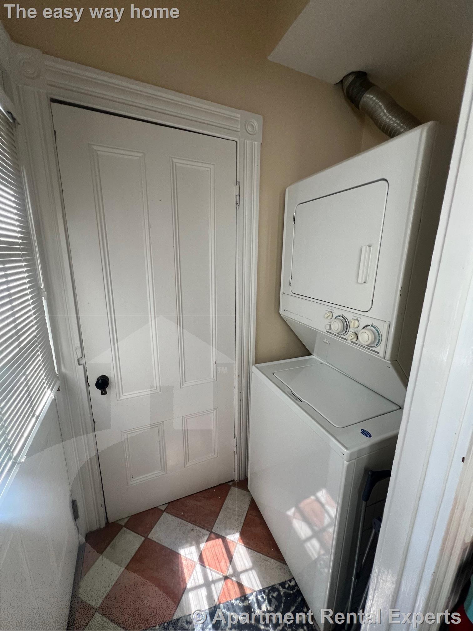 82 Holland St, Davis Square