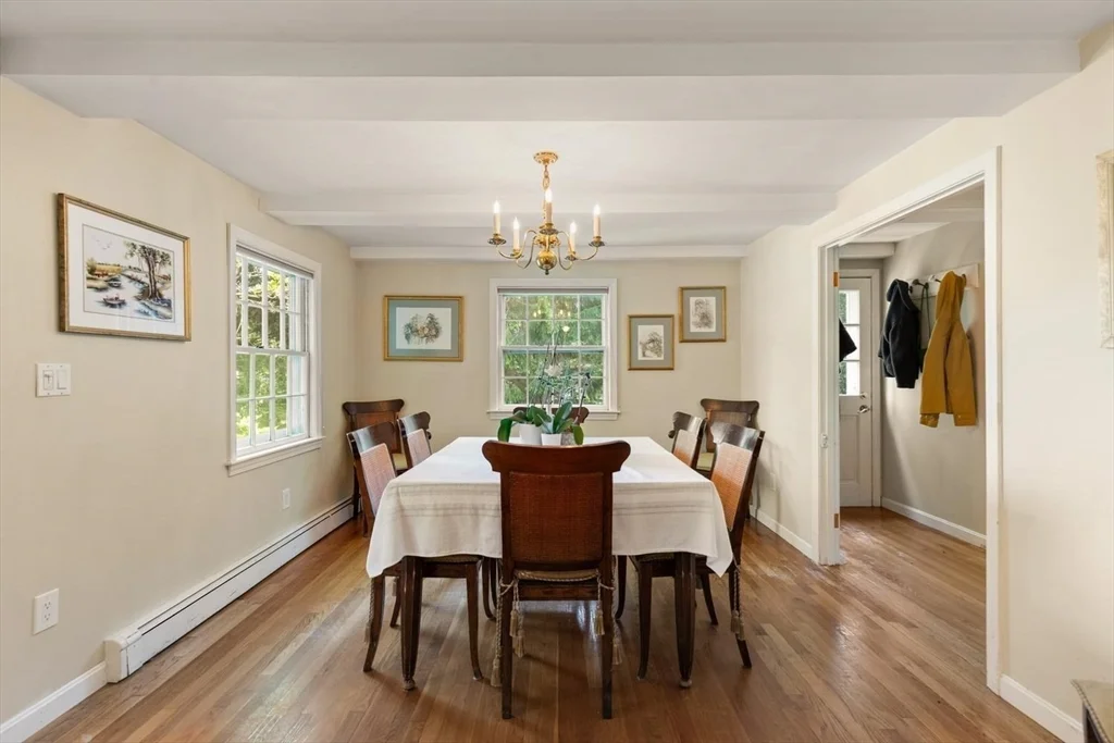 368 Main St, Lynnfield