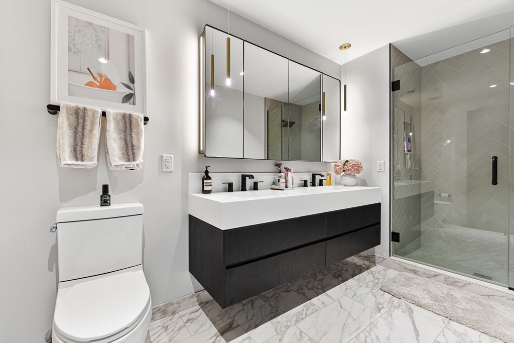 55 Lagrange, Downtown