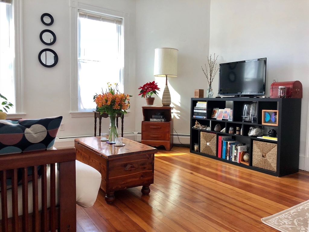 106 Pine St, The Port