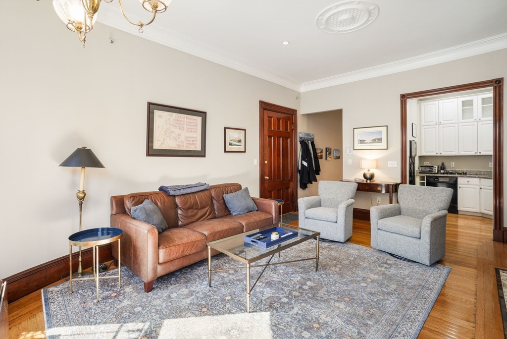 397 Marlborough St, Back Bay