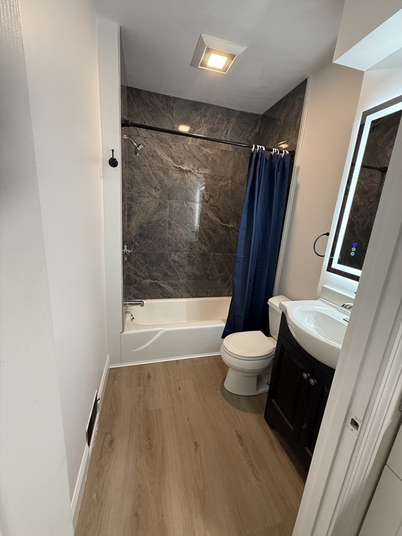 24 Moore St, Quincy Point