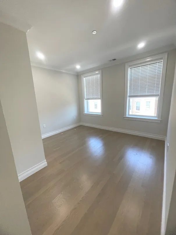 14 Mount Hood Rd, Brighton