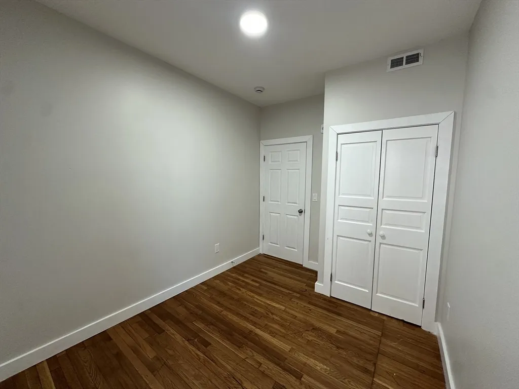 34-36 Abbotsfield St, Roxbury