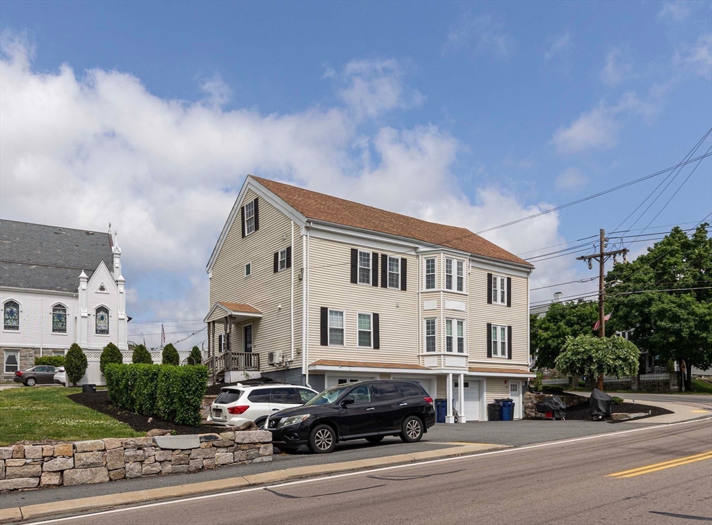 143 Village St, Medway