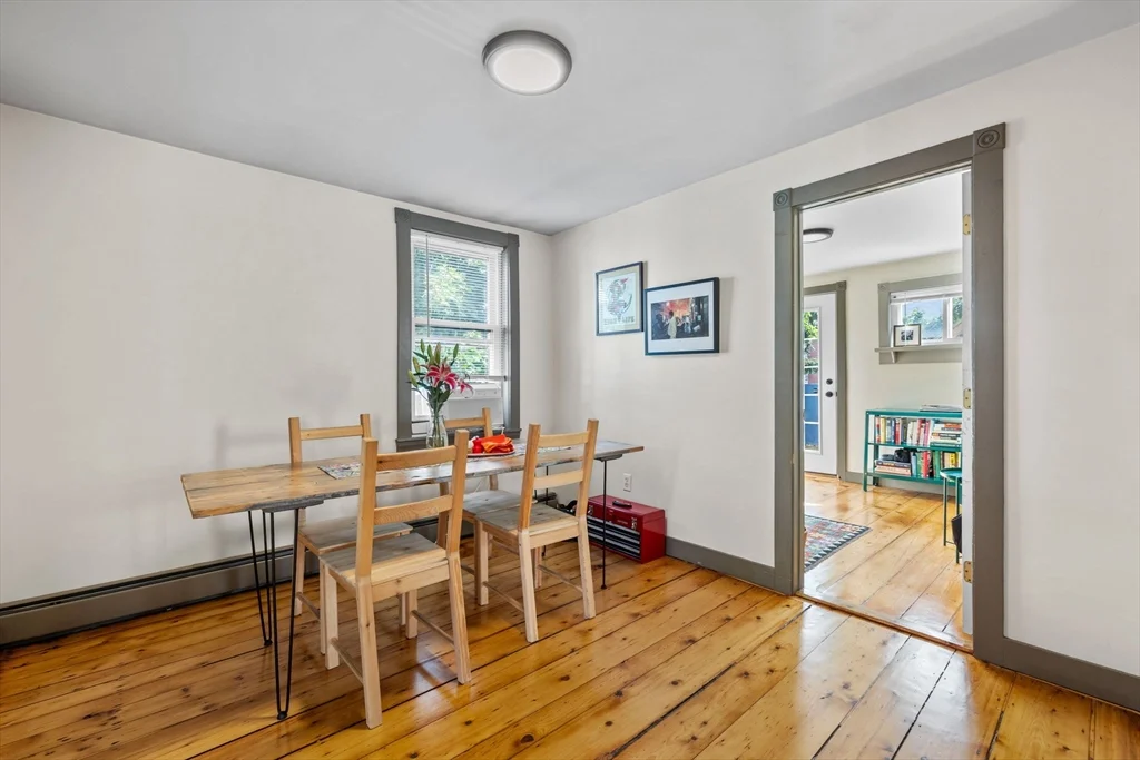 9 Hodges Ct, Salem