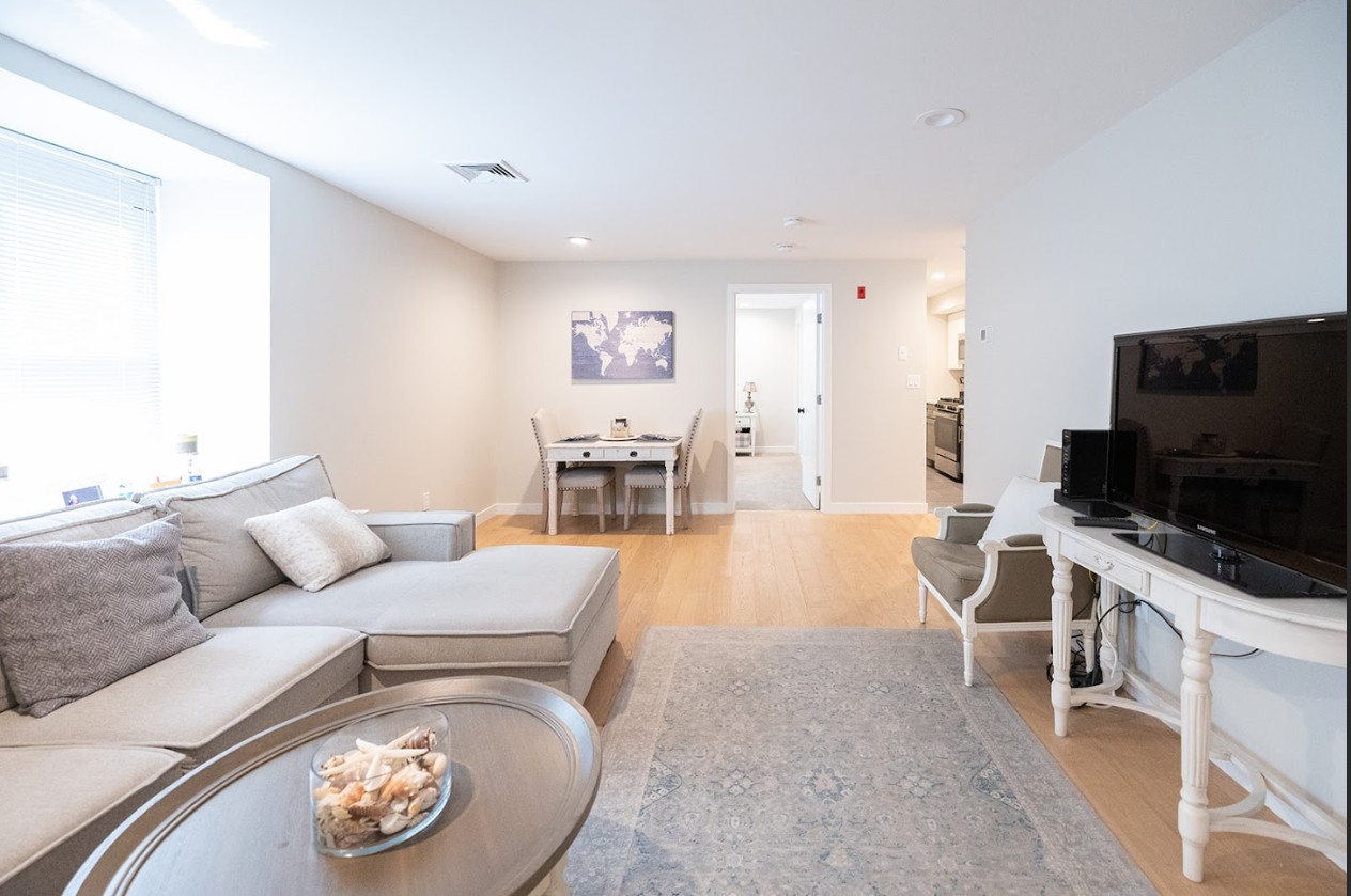 1661 Washington St, South End