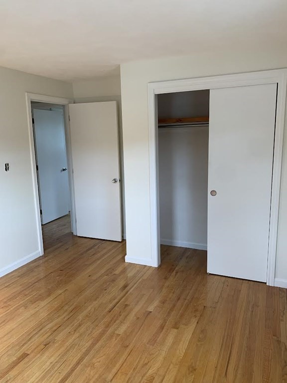 7 Heritage Way, Burlington