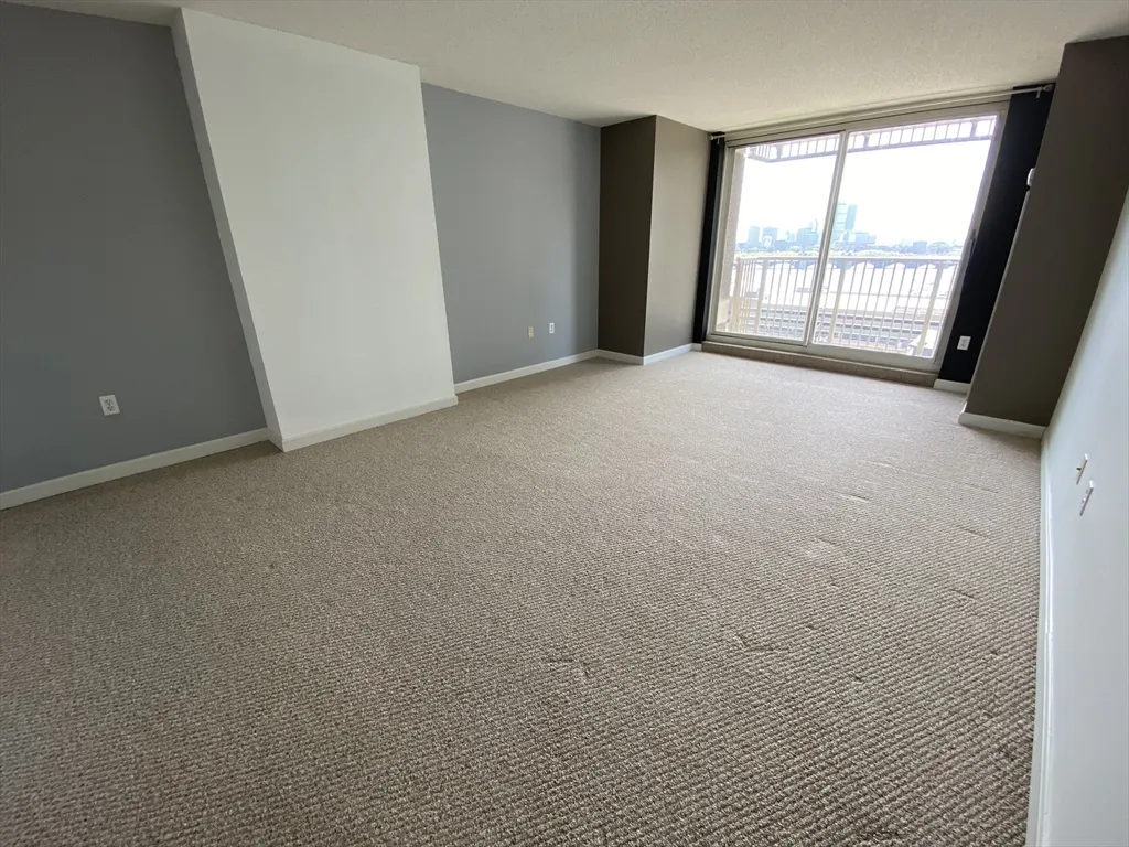 10 Museum Way, East Cambridge