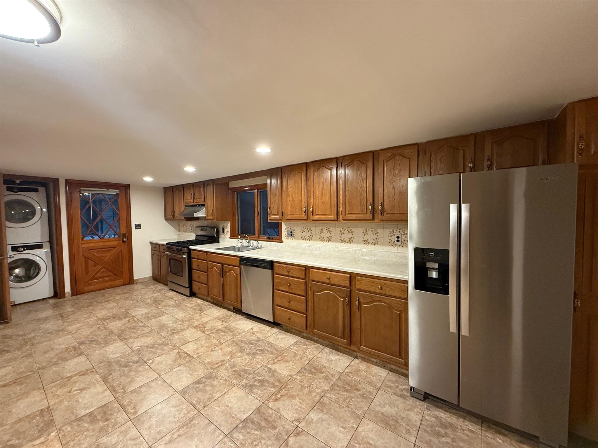 352R Somerville Ave, Ward Two