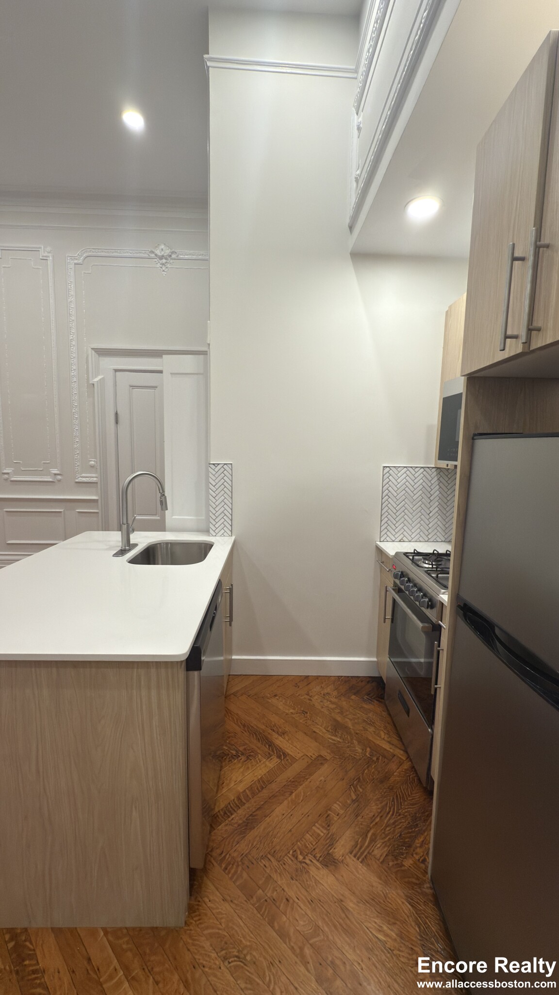 2 Joy St, Beacon Hill