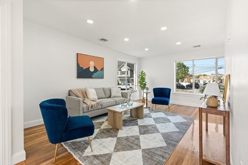 320 Malden St, Revere