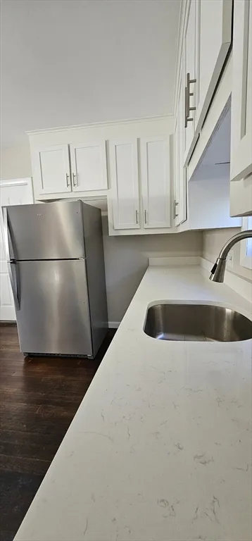 20 Park Ave, Webster