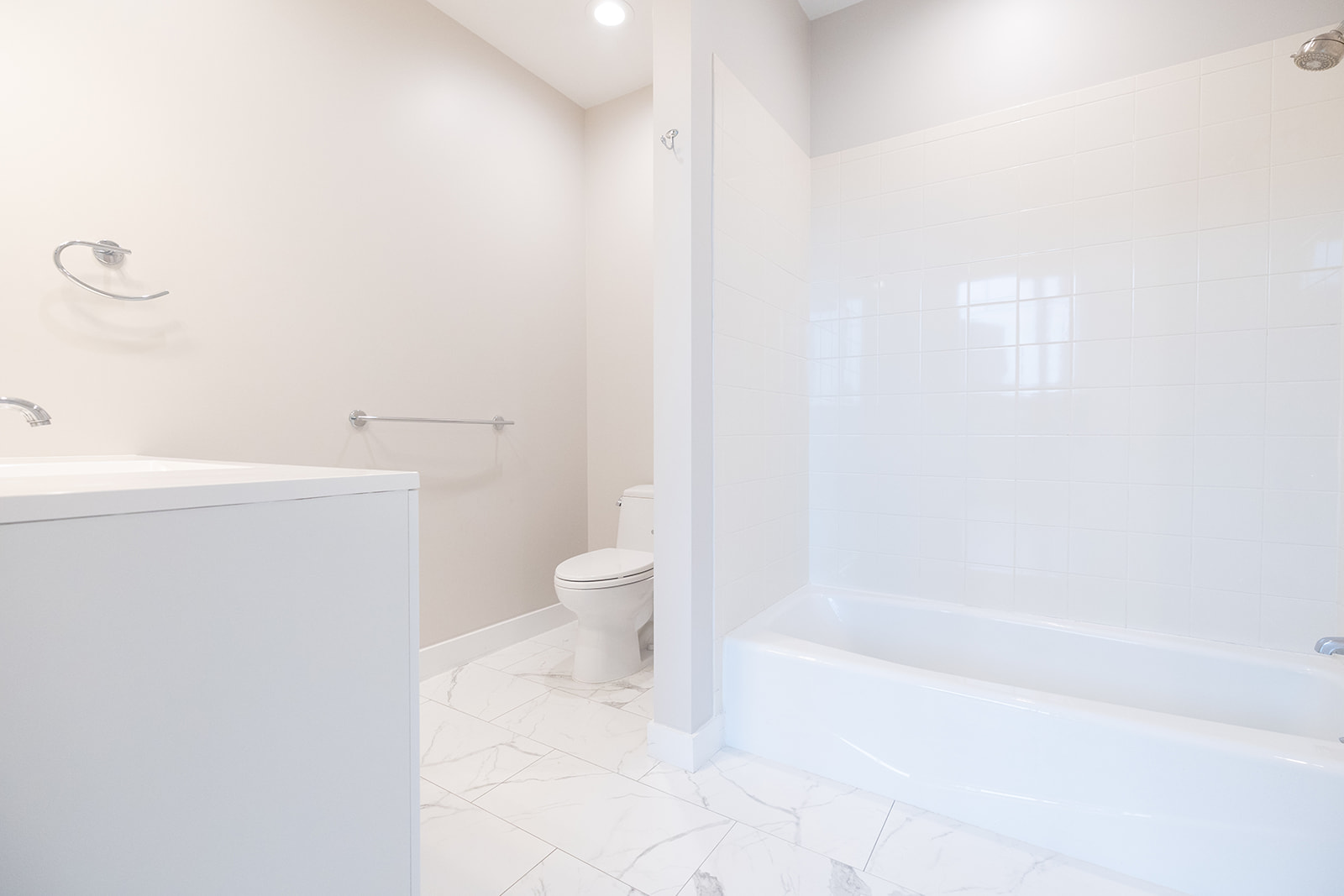 490 Harrison Ave, South End