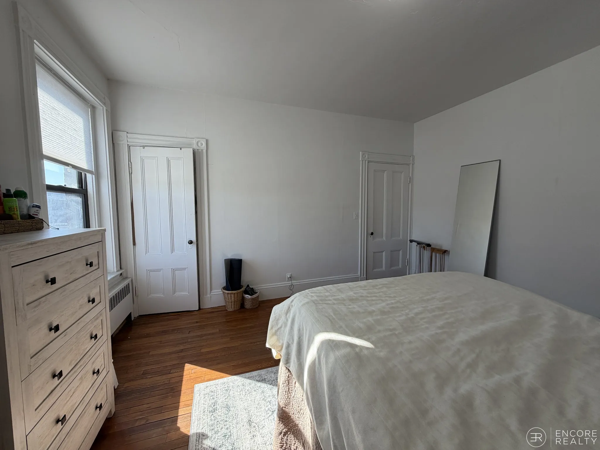 16 Davis Ave, Emerson Gardens