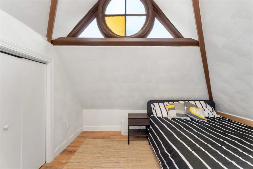 890 Winthrop Ave, Beachmont