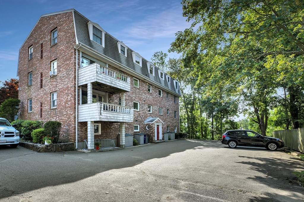 66 Prospect St, Marblehead