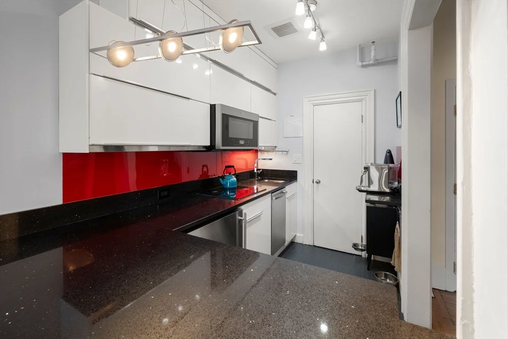 165 Beacon St, Back Bay
