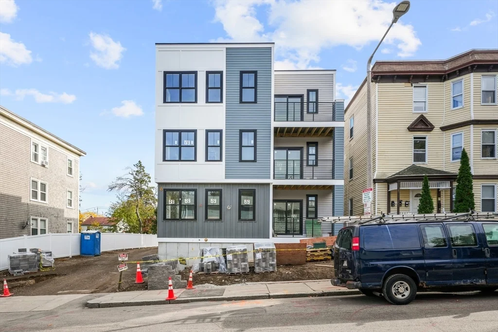 60 Fuller St, Dorchester