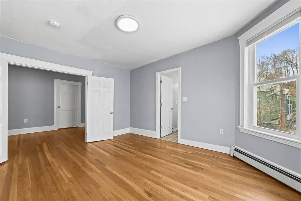 516 Washington, Brighton