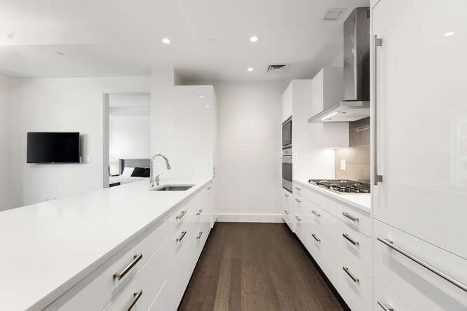 50 Liberty Dr, Seaport District