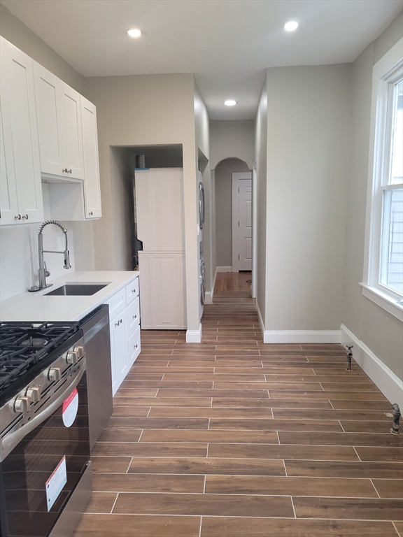 497 Warren Ave, Roxbury