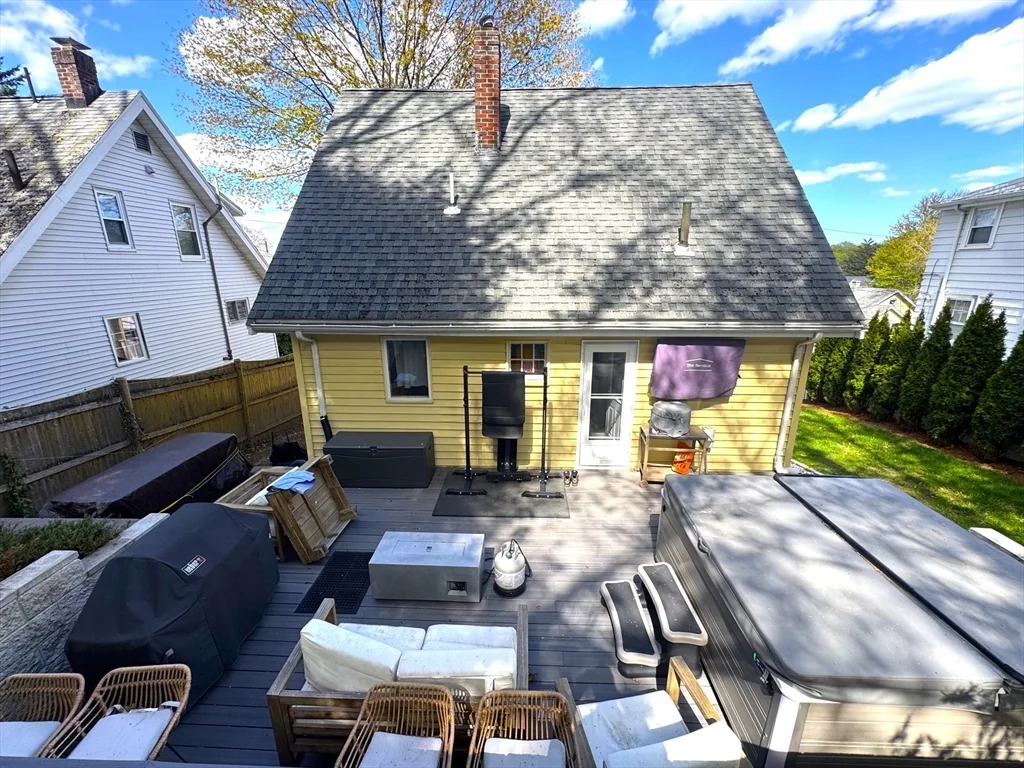 65 Whitford St, Roslindale