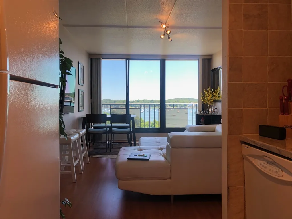 73 Broad Reach, Weymouth