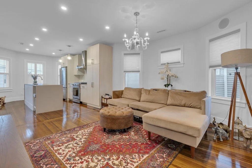 351 Centre St, Dorchester