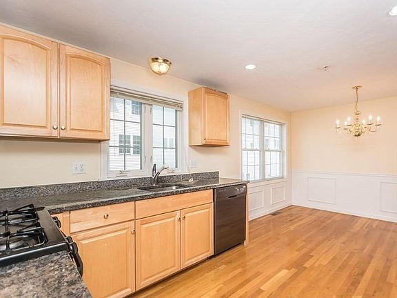 1005 Trapelo Rd, North Waltham