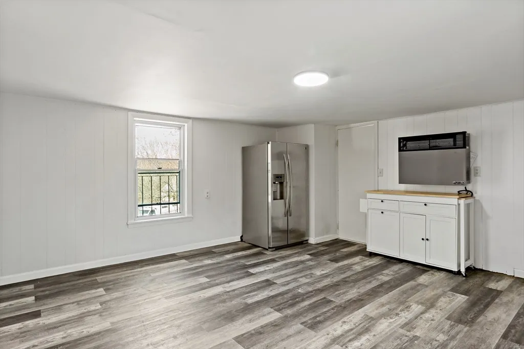 63 West Carpenter St, Attleboro