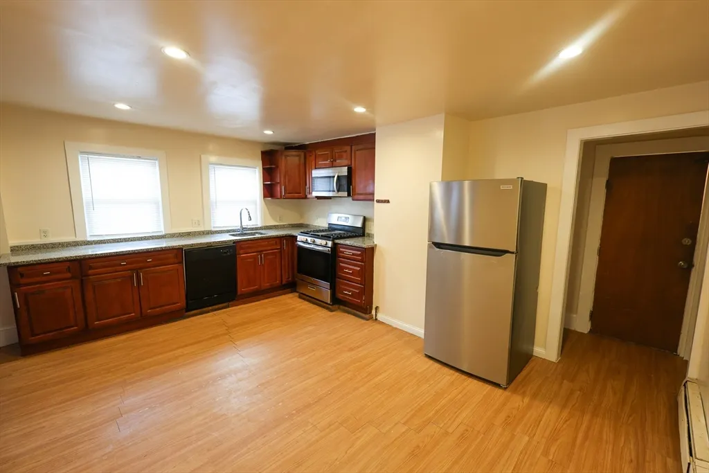 61 Boylston St, Faulkner