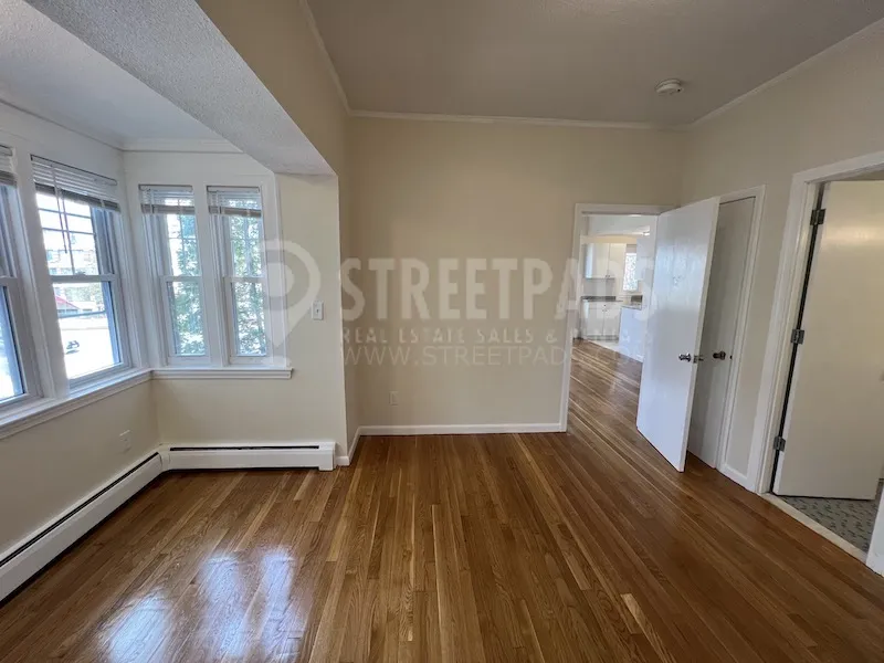 2018 Commonwealth Ave, Brighton