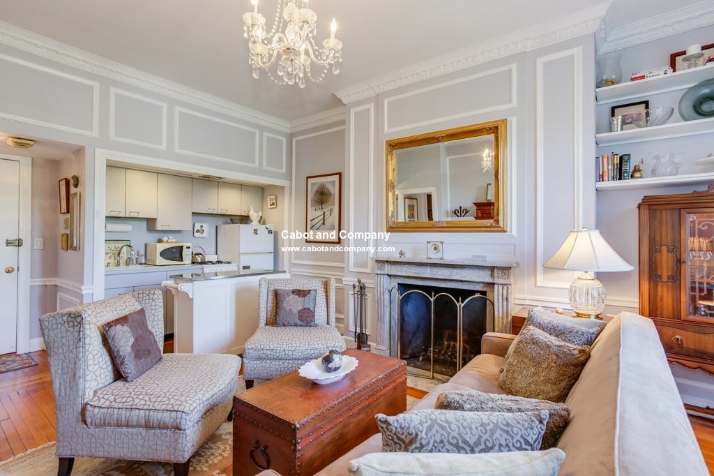 164 Beacon St, Back Bay