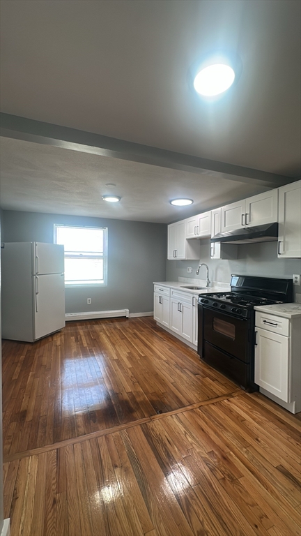 155 Cottage, Everett