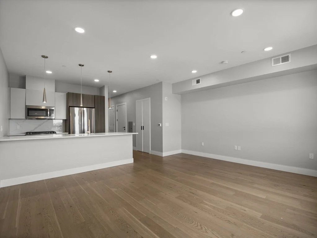 9 Central St, Spring Hill