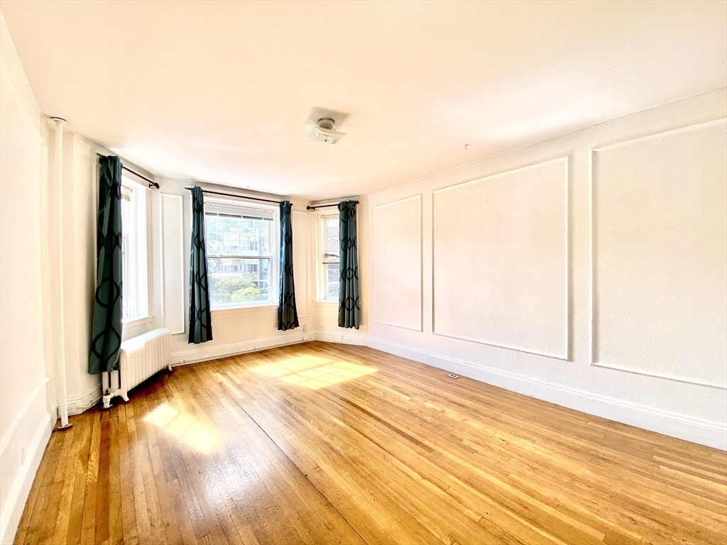 74 Babcock St, North Brookline