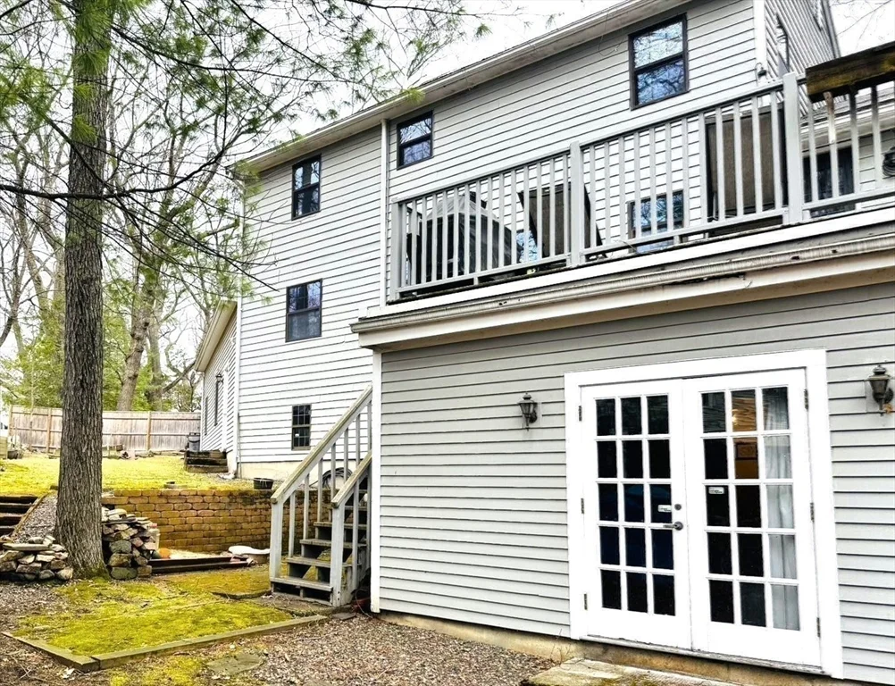 2 Blueberry Hill Ln, Arlington Heights