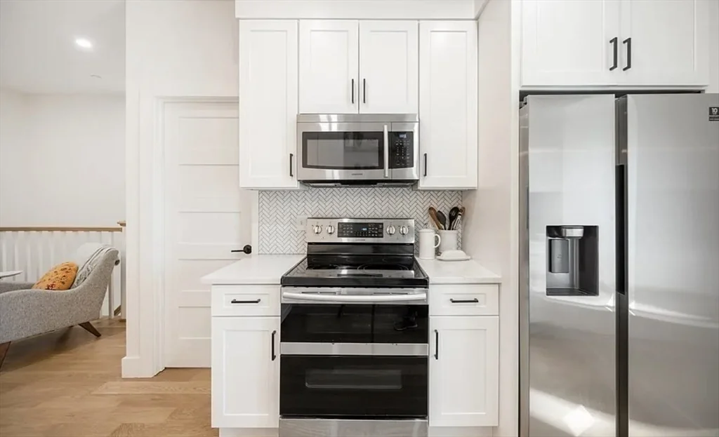 8 Viking, South Boston