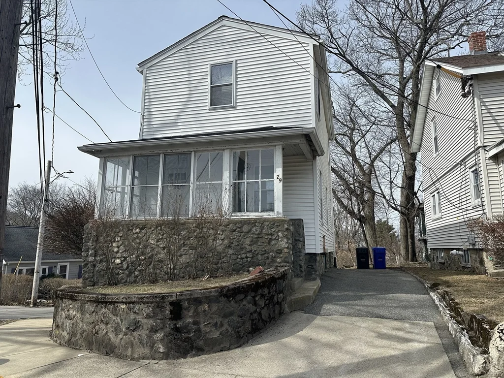 29 Lanark Rd, Arlington Heights