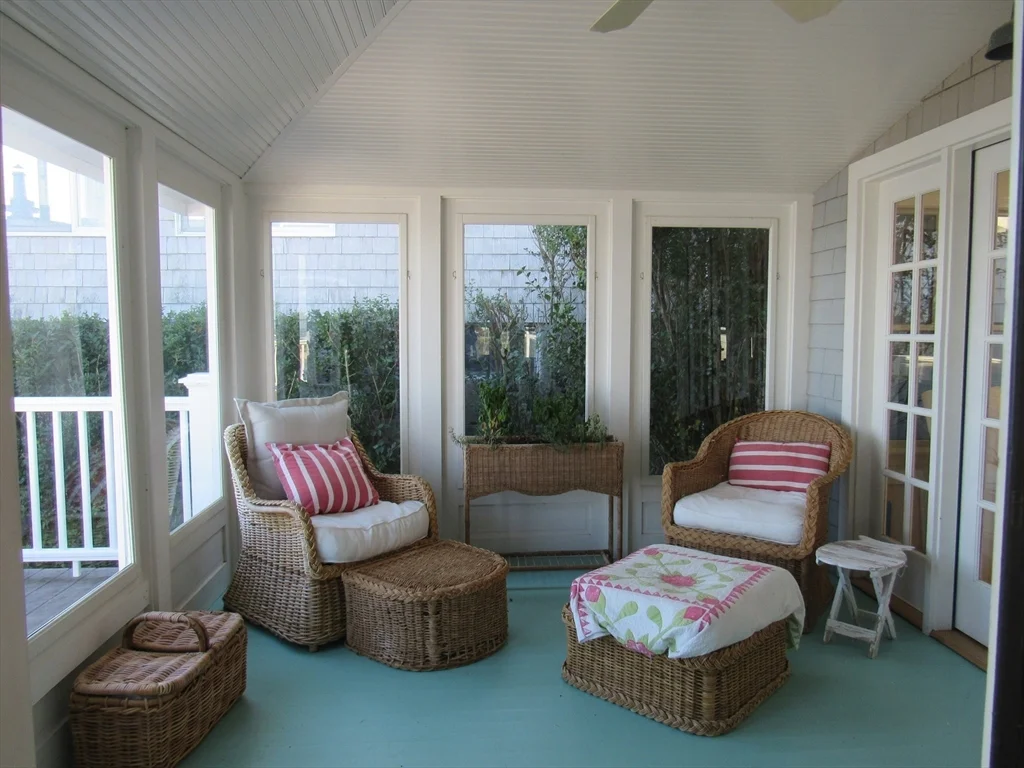 4 Cliff Rd, Little Neck