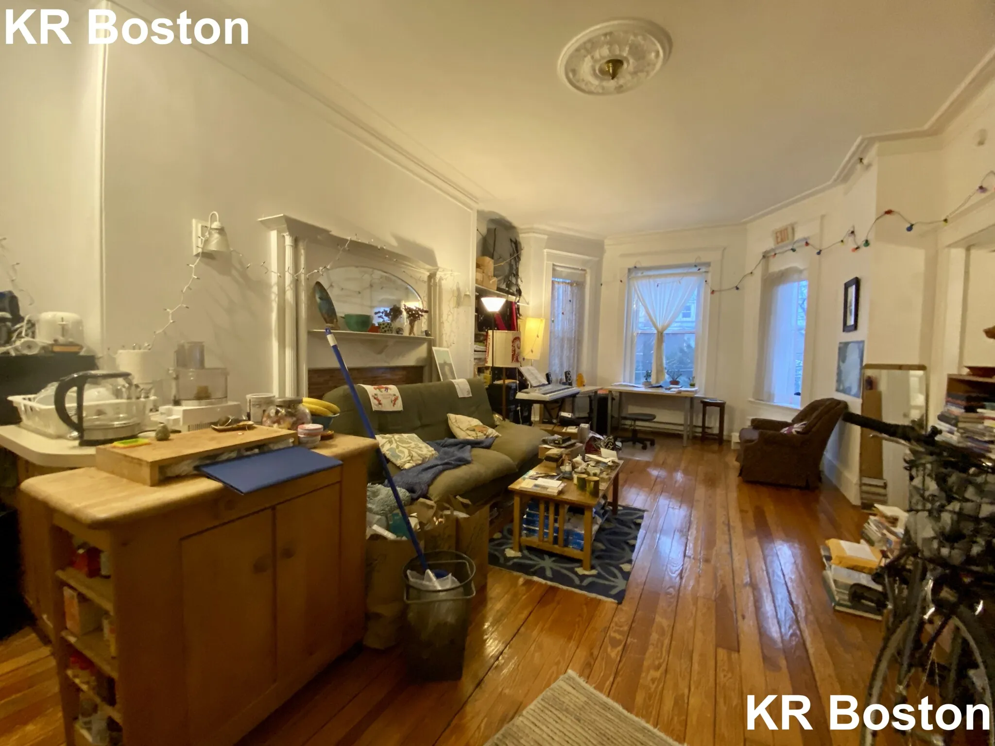 1077 Beacon St, Longwood