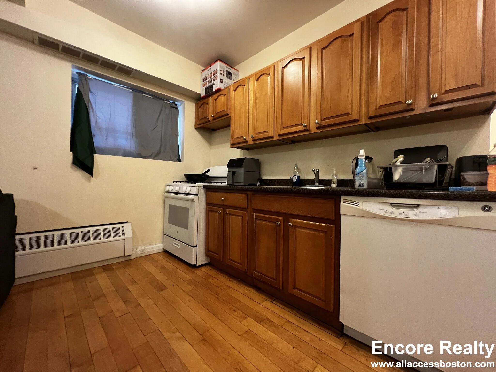 1555 Beacon St, Brookline