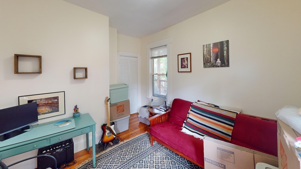 22 Boynton St, Jamaica Plain