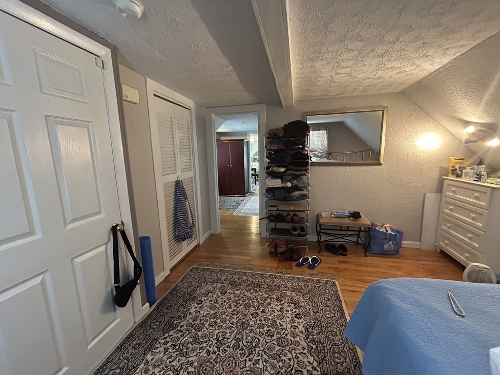 370 Main St, Winthrop