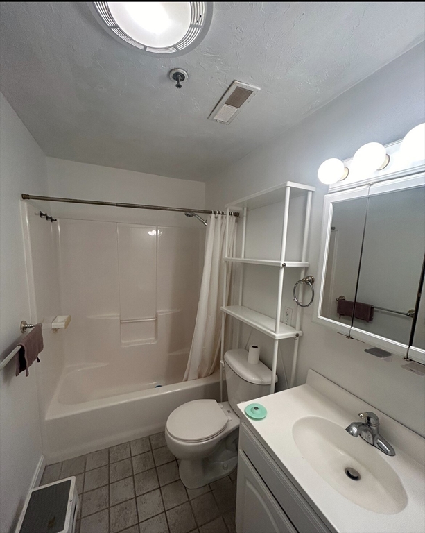 30 Cameron St, Brookline Village