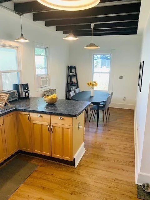 29 Draper St, Medford